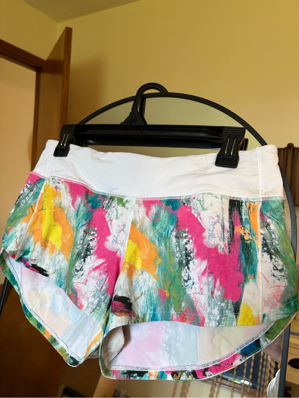 White Waist Multicolor Abstract Print Women's Athletic Shorts